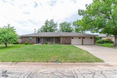2957 Arrowhead Dr, Abilene, TX, 79606-2811 | Card Image