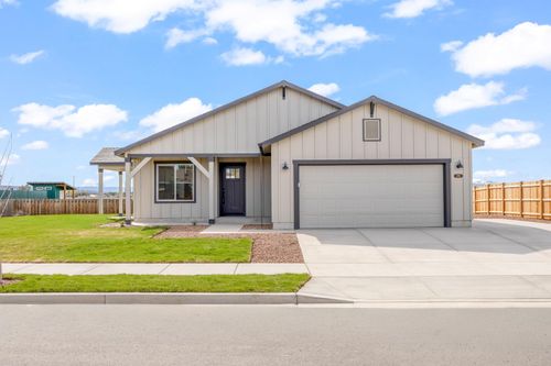 153-1050 Nw Fairway Rd, Madras, OR, 97741-1060 | Card Image