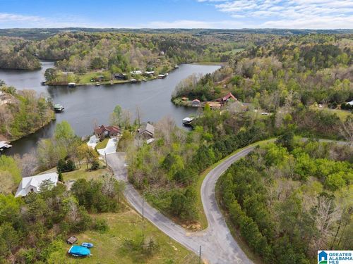 1-0 River Oaks Cir, ONEONTA, AL, 35121 | Card Image