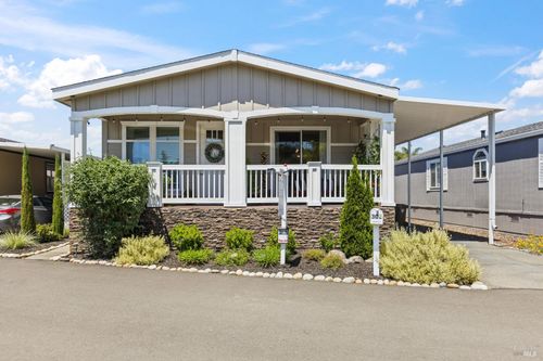 302 Robert Way, Napa, CA, 94558-1330 | Card Image
