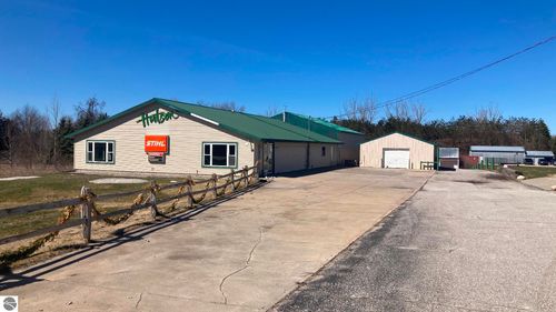 9821 N Us Highway 31, Ellsworth, MI, 49729-9742 | Card Image