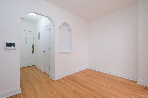 apt-1a-340 E Mosholu Pkwy S, Bronx, NY, 10458-1756 | Card Image