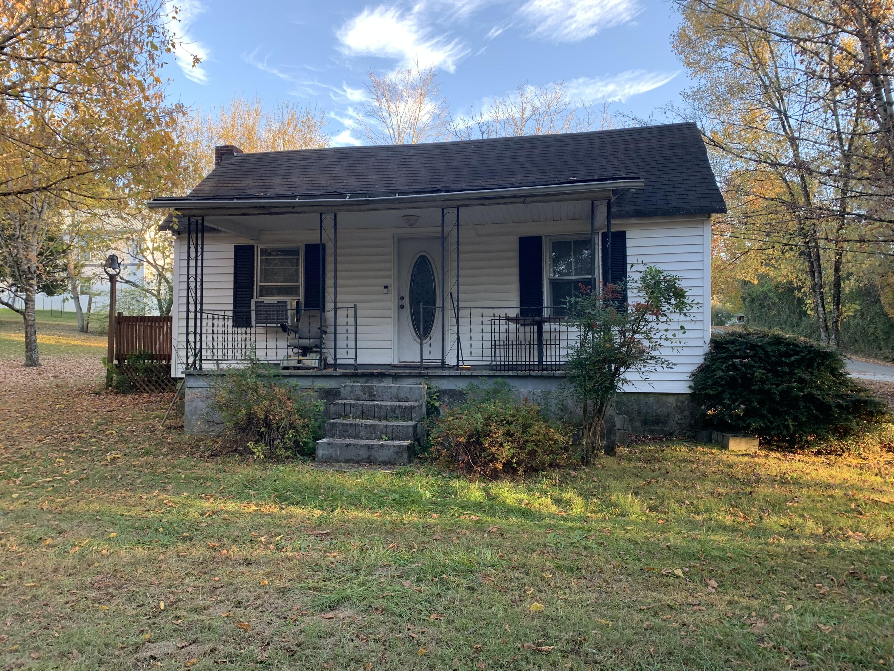 Clifton St, Rutledge, TN 37861