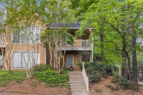 2308 Country Park Dr Se, Smyrna, GA, 30080-8271 | Card Image