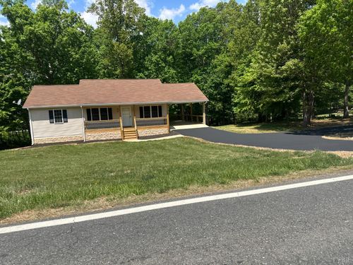 4469 Pumping Station Rd, Appomattox, VA, 24522-3576 | Card Image