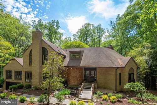 9124 Vendome Dr, BETHESDA, MD, 20817-4021 | Card Image