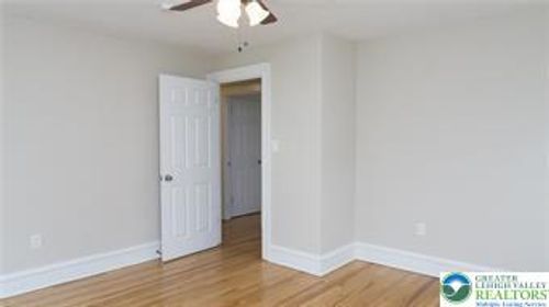 2339 Park Ave, EASTON, PA, 18045-2846 | Card Image