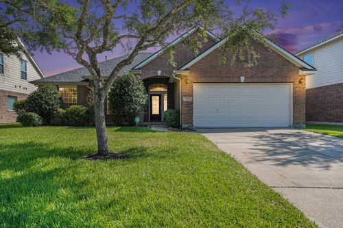 2517 Flycatcher Cove Dr, League City, TX, 77573-3915 | Card Image