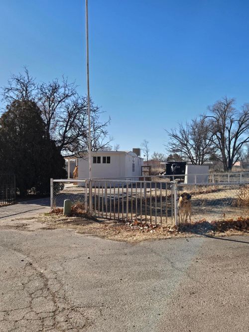 485 Diana Dr, Los Lunas, NM, 87031-6570 | Card Image