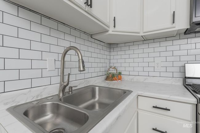 207 Park Ave, House other with 3 bedrooms, 2 bathrooms and 1 parking in Nyssa OR | Image 11