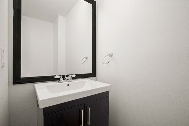 APT-1103 - 1201 Grove Blvd, Condo with 2 bedrooms, 3 bathrooms and 2 parking in Austin TX | Image 11