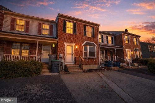 27 Mactavish Ct, NEW CASTLE, DE, 19720-6525 | Card Image