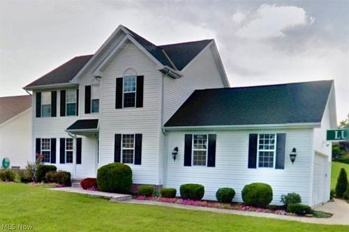 7477 Ludwin Dr, Seven Hills, OH, 44131-5137 | Card Image