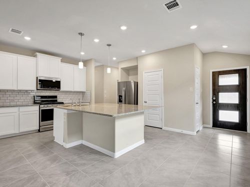 6642 Lahna Oak Dr, Conroe, TX, 77304-3385 | Card Image