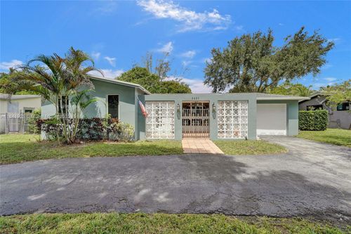 5421 Sw 94th Ave, Cooper City, FL, 33328-5832 | Card Image