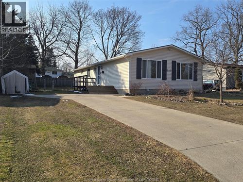 302 Summerset Ave, Kingsville, ON, N9Y2B9 | Card Image