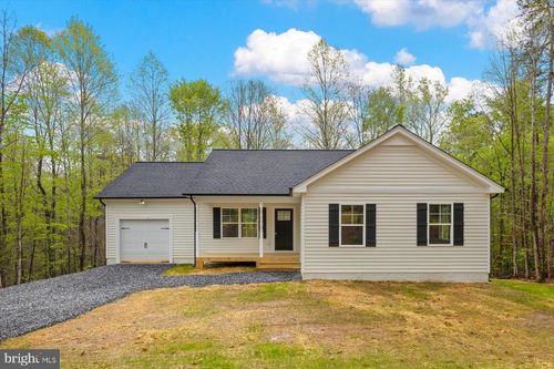 358 Hemlock Ln, MINERAL, VA, 23117-4647 | Card Image