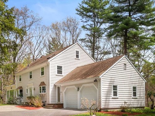 18 Saddle Ridge Rd, Dover, MA, 02030-1620 | Card Image