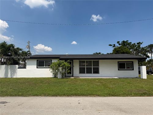 1800 Jamaica Dr, Miramar, FL, 33023-2408 | Card Image