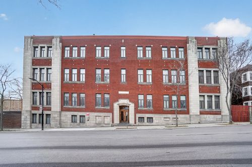 202-2250 Av Papineau, Montréal, QC, H2K4J6 | Card Image