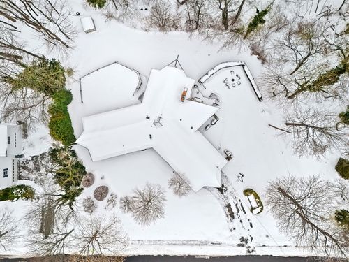 10 Lincoln Rd, Scarsdale, NY, 10583-7253 | Card Image