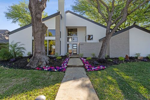 16910 Hunters Point Dr, Dallas, TX, 75248-1618 | Card Image