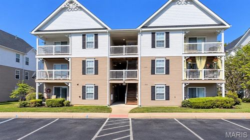 14201 Spring Creek Ln, O Fallon, MO, 63368-7554 | Card Image