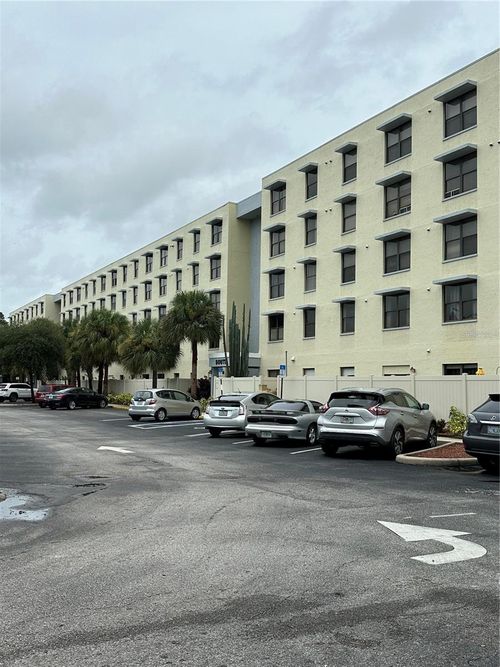 apt-405-701 S Madison Ave, CLEARWATER, FL, 33756-4145 | Card Image