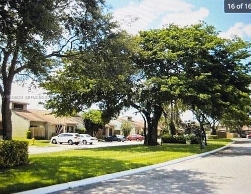 2066-2066 Sw 82nd Ave, Davie, FL, 33324-5403 | Card Image