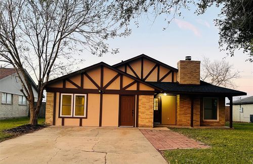 1225 Clover Dr, Angleton, TX, 77515-3613 | Card Image