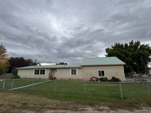 923 Colorado St, Gooding, ID, 83330-1517 | Card Image