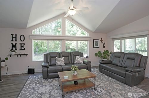 170 Glacier Dr, Mineral, WA, 98355-5501 | Card Image