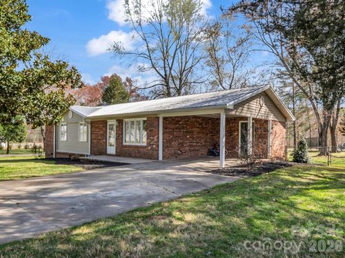 242 Cedar Ln, Rutherfordton, NC, 28139-2030 | Card Image