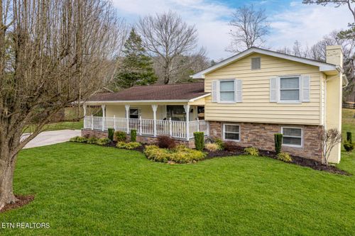 143 Shady Rd, Oliver Springs, TN, 37840-4204 | Card Image