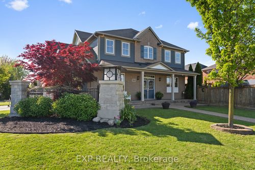 563 Fifty Rd, Stoney Creek, ON, L8E5T5 | Card Image