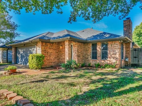 713 Baldridge Road, Burleson, TX, 76028 | Card Image