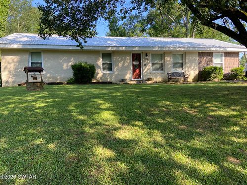 130 Simmons St, Henderson, TN, 38340-5397 | Card Image