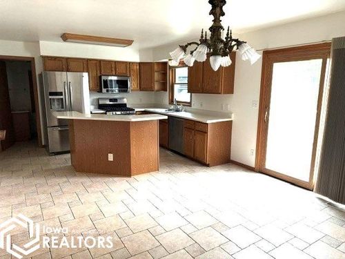 28 Schutter Cir, Algona, IA, 50511-5001 | Card Image