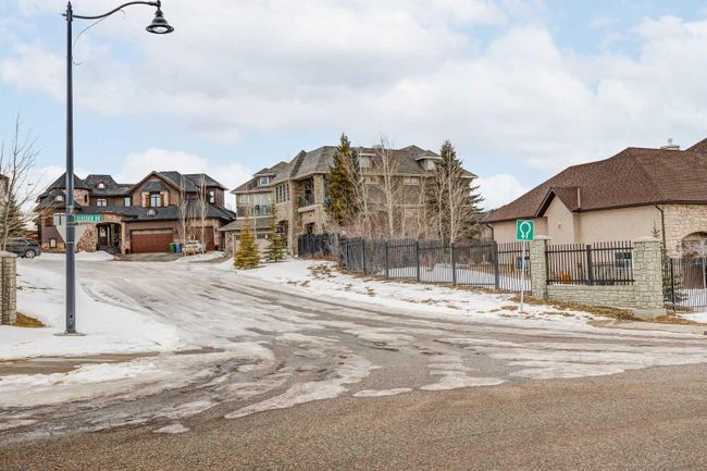 5 Elveden Point Sw, Home with 4 bedrooms, 5 bathrooms and 6 parking in Calgary AB | Image 44