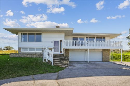 95 Allview Dr Sw, Cedar Rapids, IA, 52404-4116 | Card Image