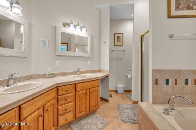 128 Fox Ln, House other with 3 bedrooms, 3 bathrooms and null parking in La Follette TN | Image 35