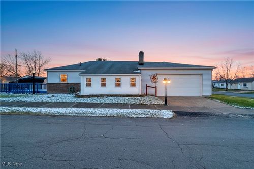 3106 Ne 22nd Street Ne, Canton, OH, 44705 | Card Image