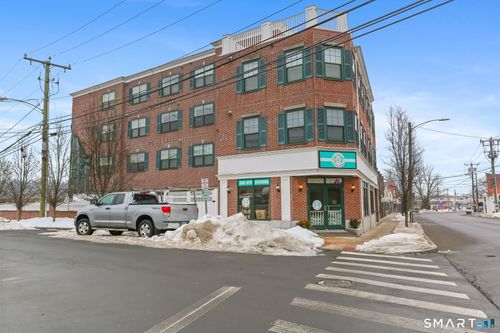 apt-304-947 Hope St, Stamford, CT, 06907-2242 | Card Image