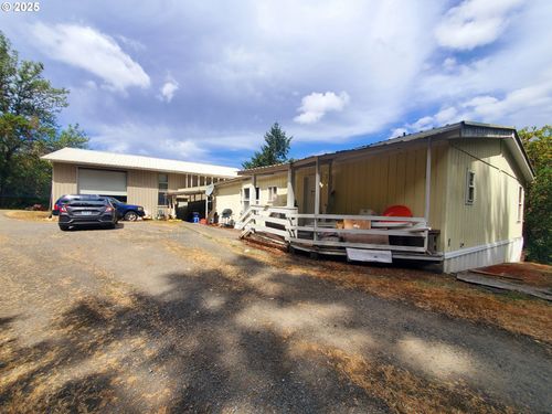 464 Homestead Dr, Myrtle Creek, OR, 97457-9758 | Card Image