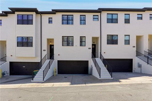 8005 Linfield Way, Sandy Springs, GA, 30350-5060 | Card Image