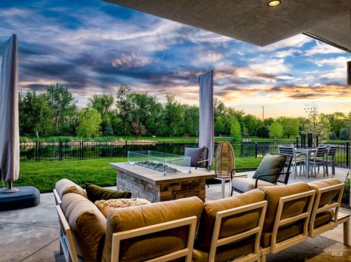 1745 E Lone Shore Ln, Eagle, ID, 83616-4841 | Card Image