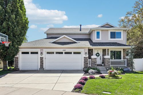 1207 Pinehurst Cir, Farmington, UT, 84025-2929 | Card Image