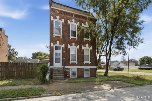 3034 Rutger St, Saint Louis, MO, 63104-1840 | Card Image