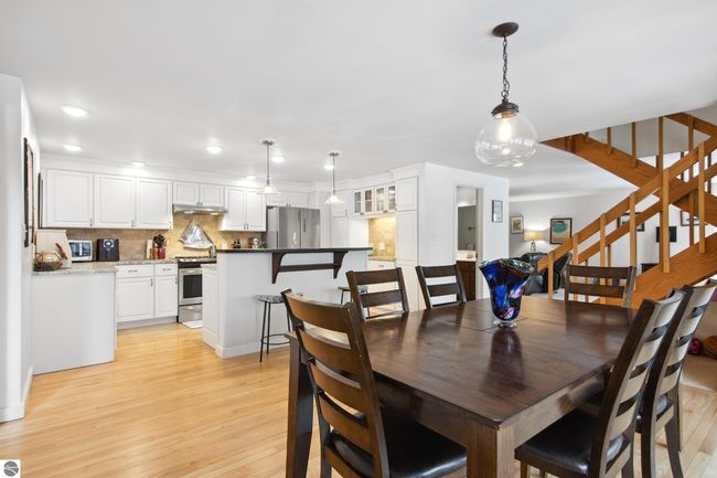 400 W Broadway, House other with 3 bedrooms, 2 bathrooms and null parking in Suttons Bay MI | Image 15