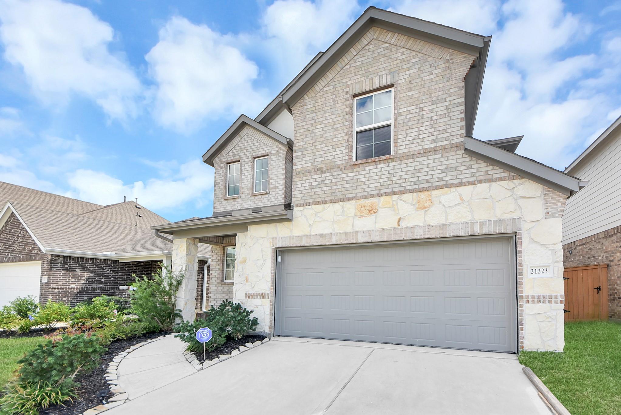 Residential Lease in Cypress 3
